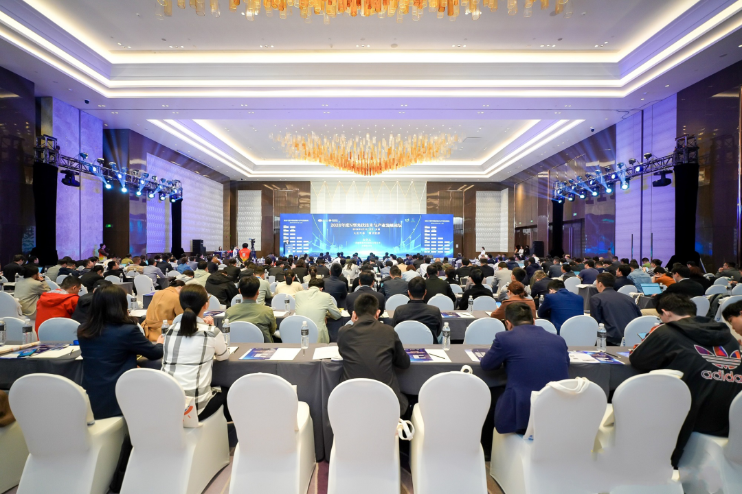 琏升光伏科技荣获2023年度“N型光伏电池最佳供应商”、“组件技术突破”两项大奖