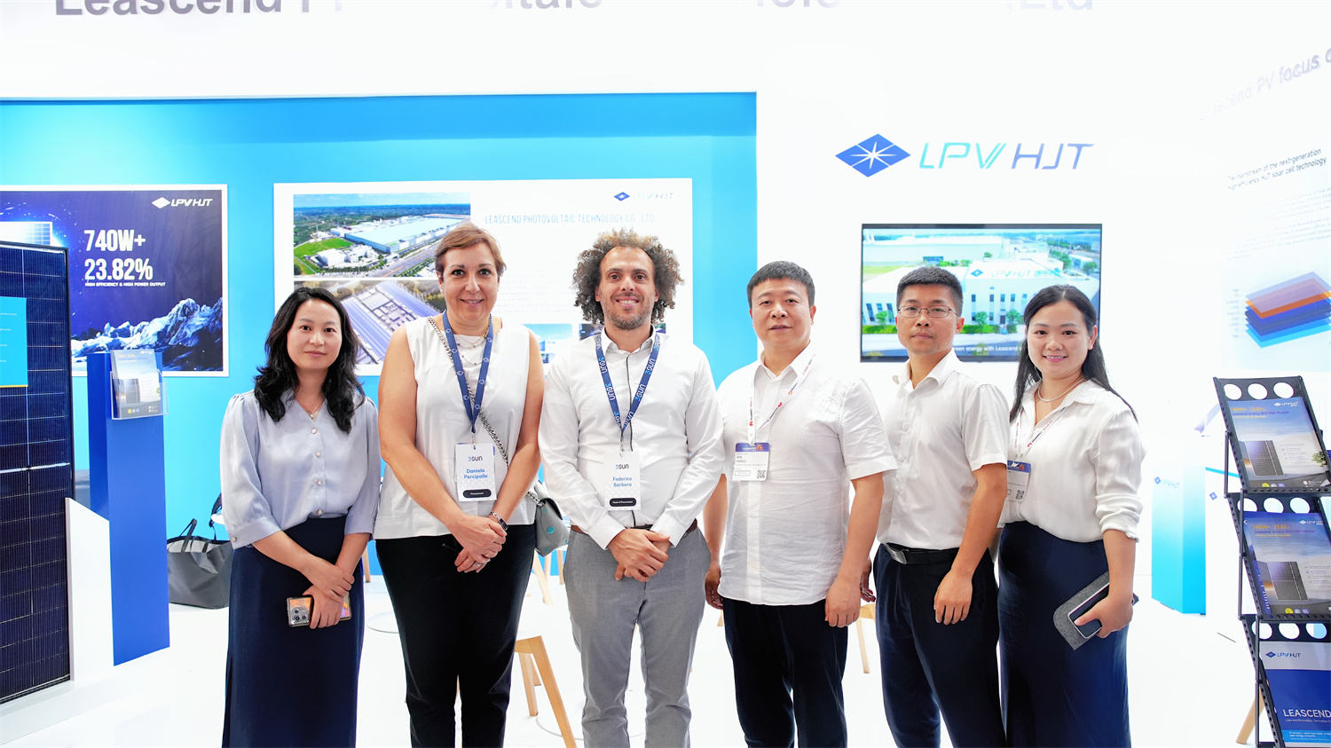 琏升光伏亮相慕尼黑,高效异质结技术引领光伏创新风潮